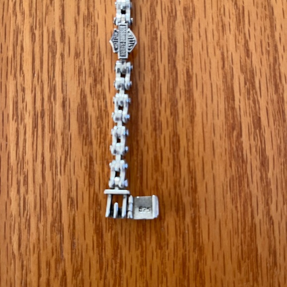 Elegant Sterling Silver (925) Harley Davidson Bracelet - Picture 3 of 5